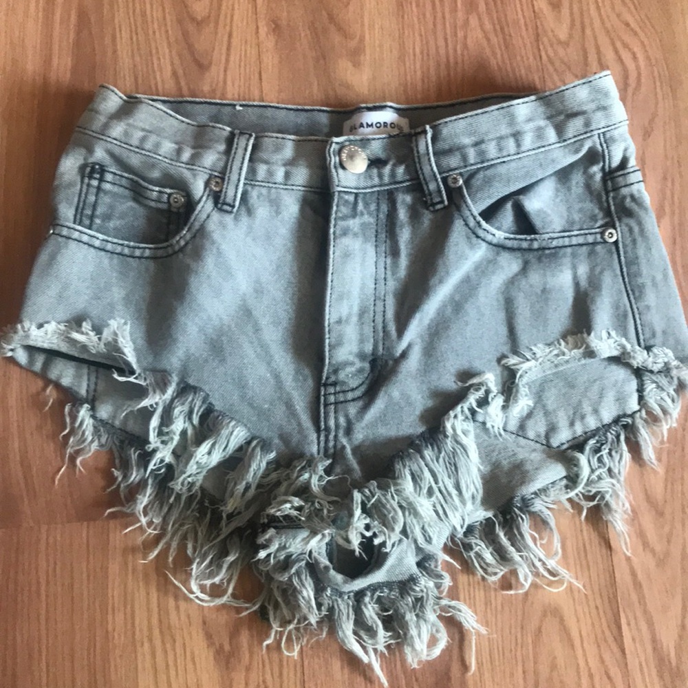Jean shorts cheeky fit Urban Outfitters